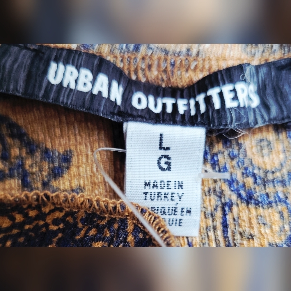 NWT Urban Outfitters Gold & Blue Paisley Print Shift Dress | Size Large - Picture 3 of 6